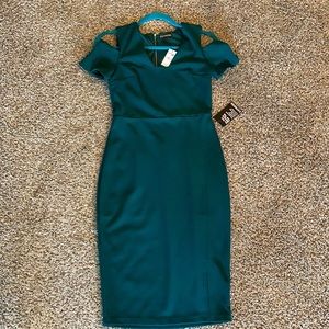 Women’s emerald green cold shoulder zip up dress